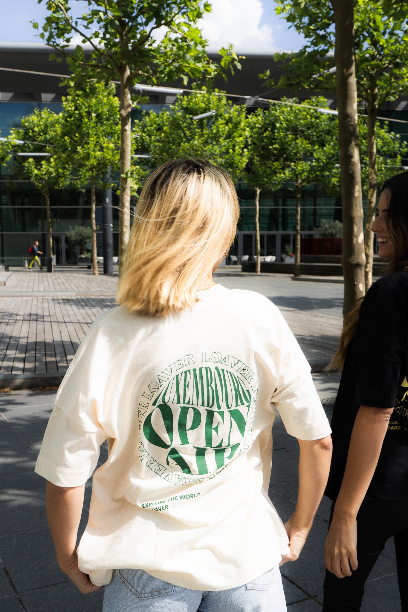 Explore The World T-Shirt Beige